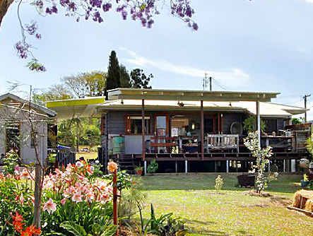 Denise Burkitt's beautiful home. Denise Burkitt's beautiful home.